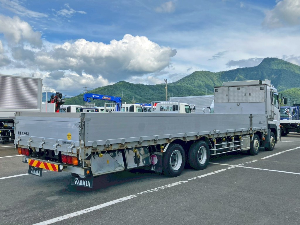 UDトラックス クオン QPG-CG5ZEの写真4