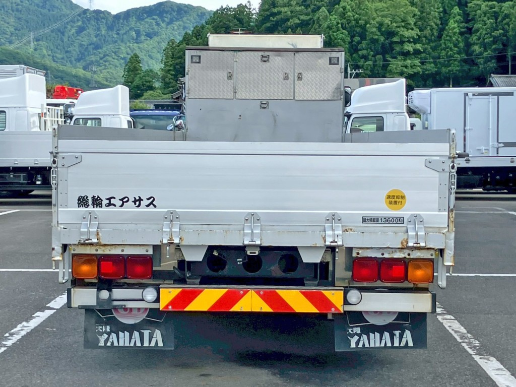 リヤ周りの状態です。|UDトラックス クオン QPG-CG5ZEの写真32
