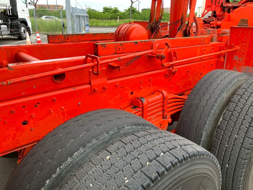 シャーシの状態です。|いすゞ ギガ 2PG-CXZ77CTの写真13