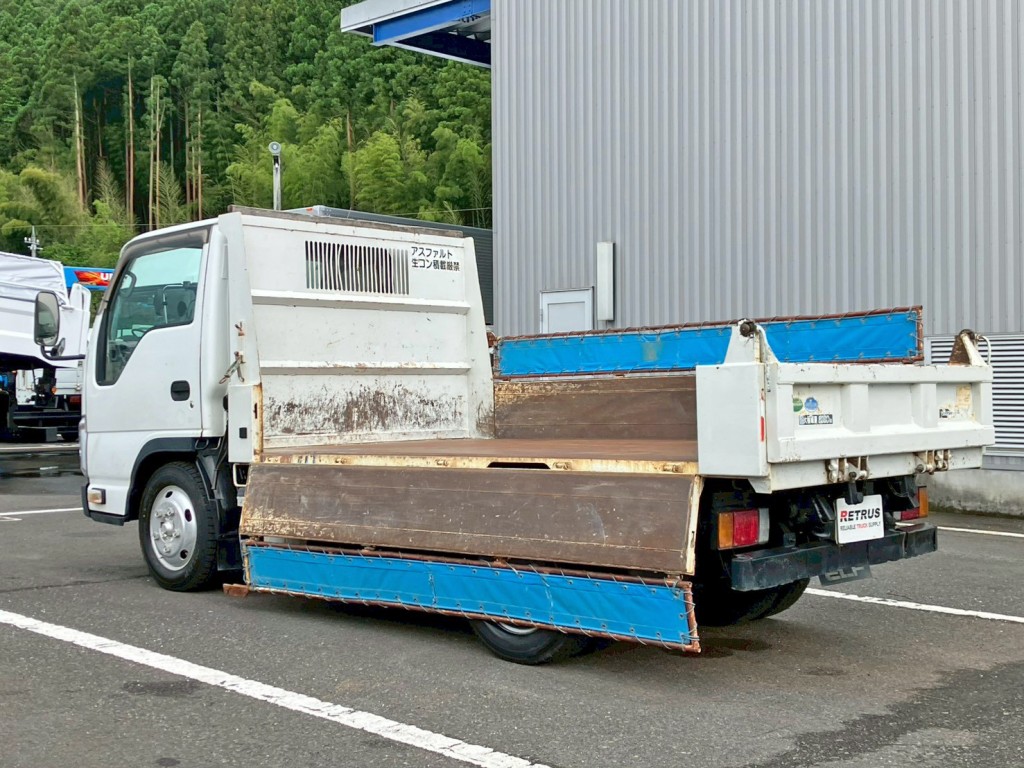 アオリを開いた状態です。|いすゞ エルフ TKG-NJR85AD(2WD)の写真3