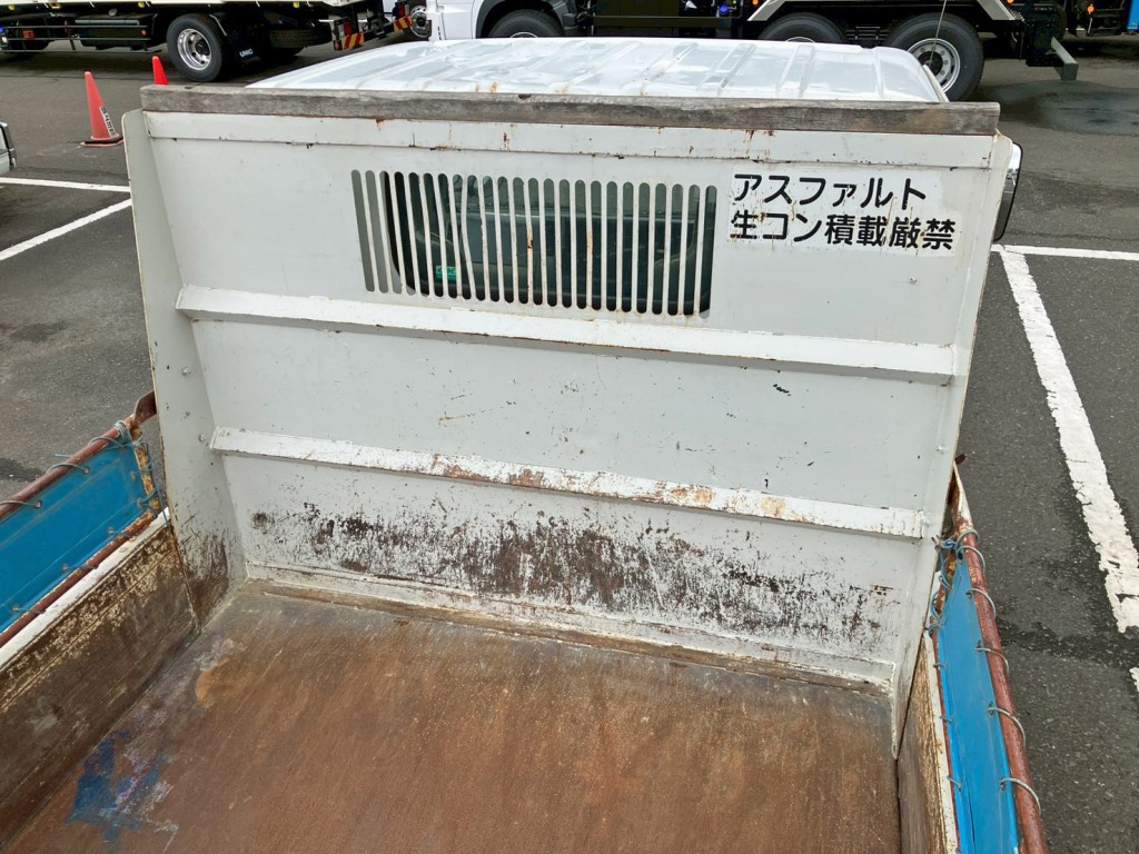 プロテクターの状態です。(アングル加工しています)|いすゞ エルフ TKG-NJR85AD(2WD)の写真12