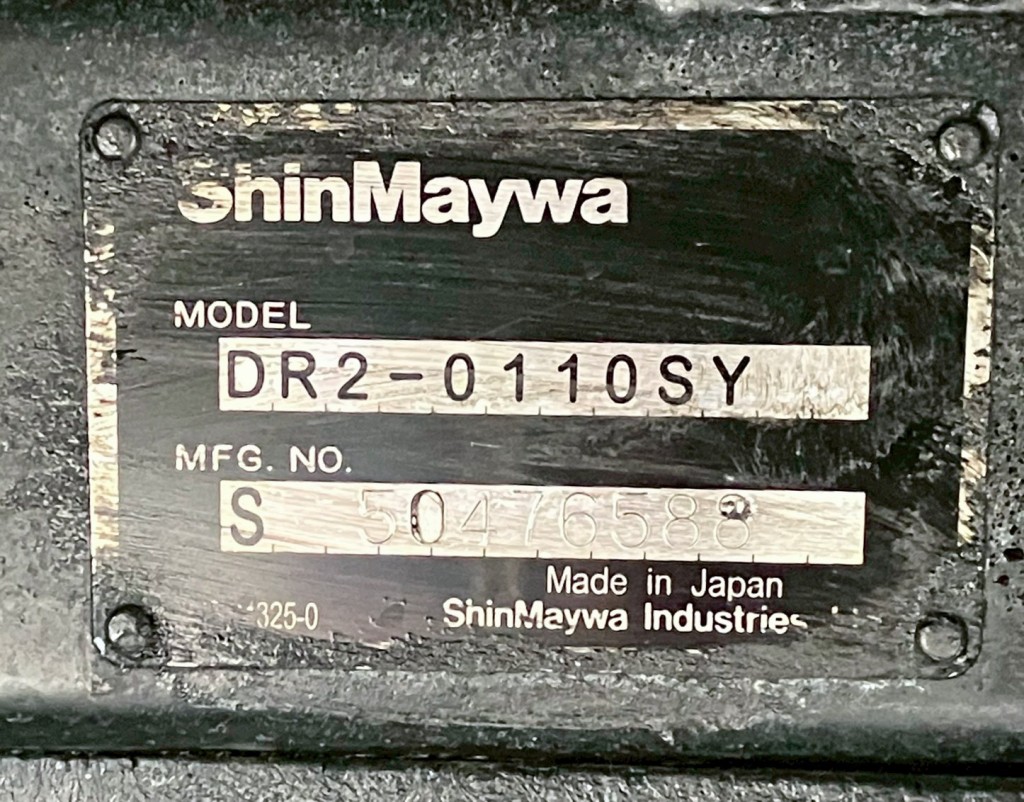 ダンプのプレートです。|いすゞ エルフ TKG-NJR85AD(2WD)の写真27