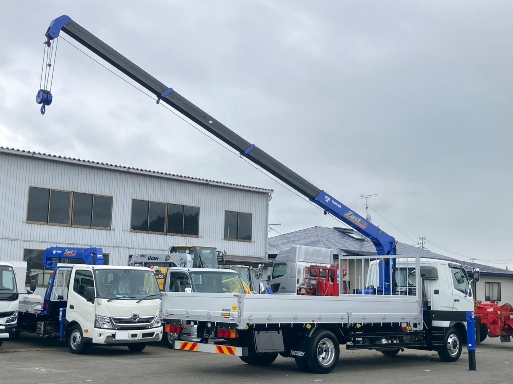 三菱 ファイター 2KG-FK62FZの写真4
