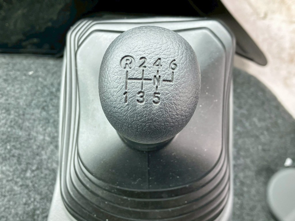 日野 デュトロ 2KG-XZU722M(2WD)の写真25