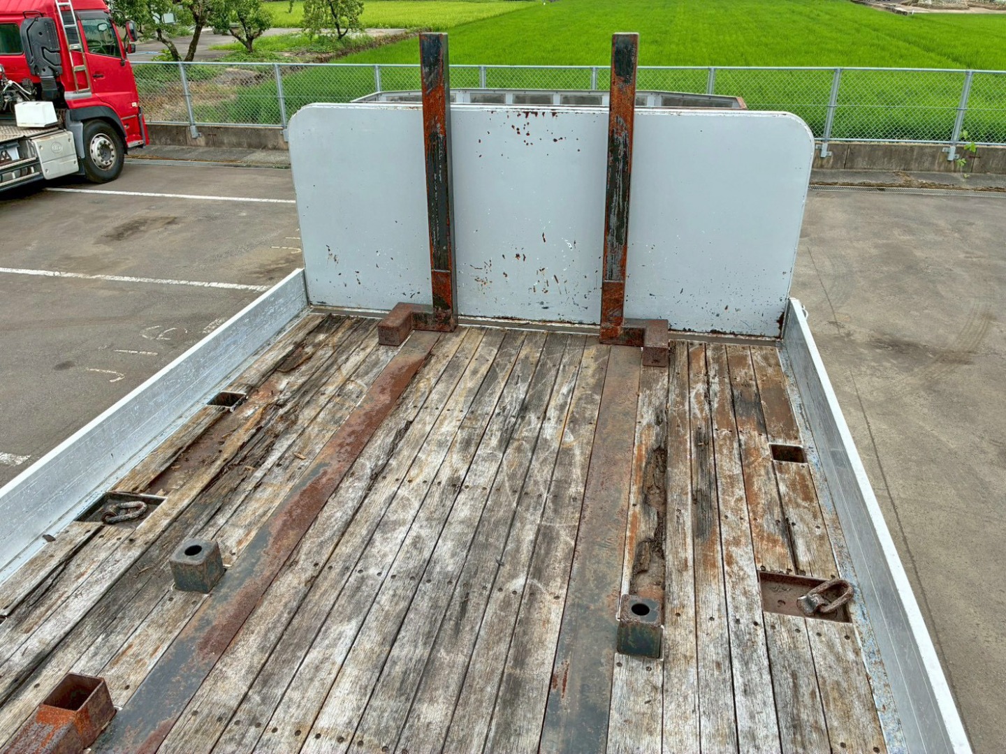 床板前方に割れがあります。|トレクス PFB34117の写真19