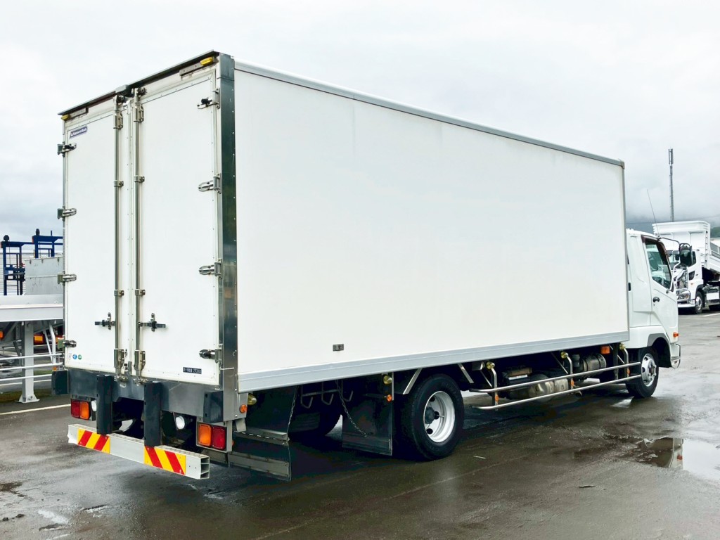 三菱 ファイター 2KG-FK64F(2WD)の写真4