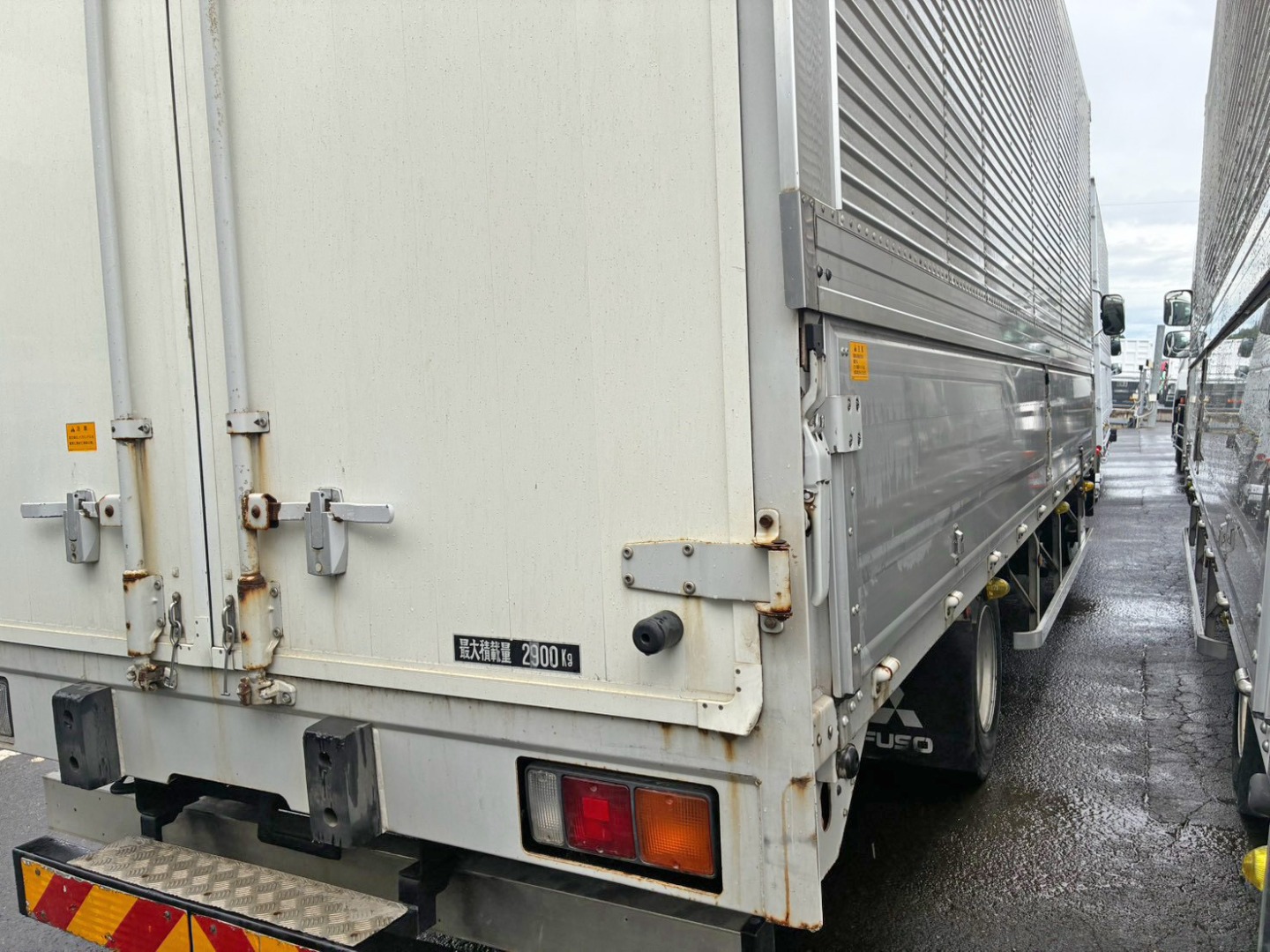 三菱 ファイター 2KG-FK64F(2WD)の写真4