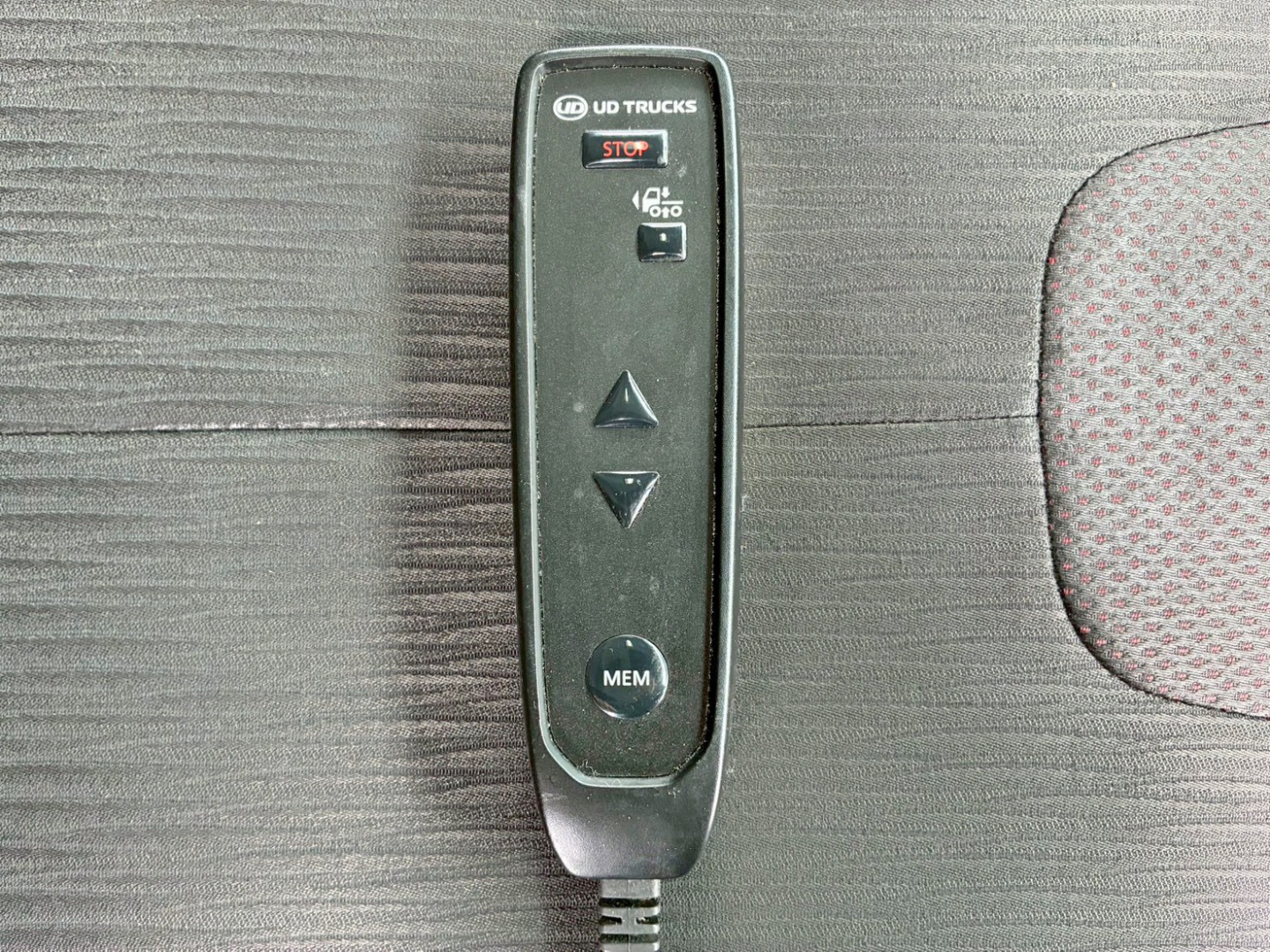 エアサスのコントローラーです。|UDトラックス クオン 2RG-CG5FAの写真33