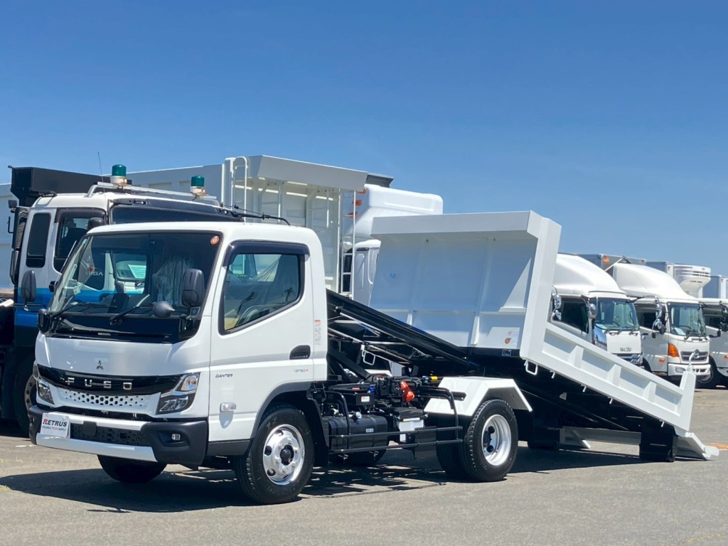 三菱 キャンター 2PG-FEBM0(2WD)の写真1
