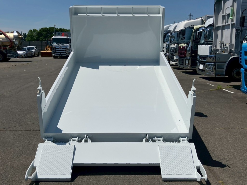 三菱 キャンター 2PG-FEBM0(2WD)の写真9
