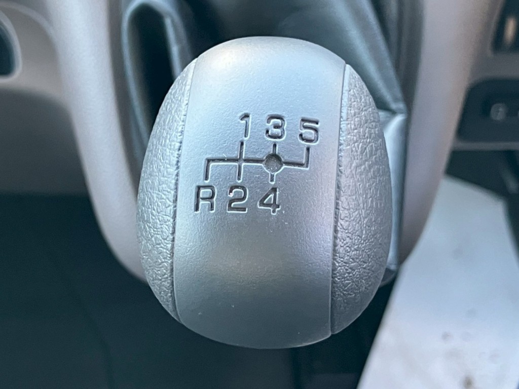 三菱 キャンター 2PG-FEBM0(2WD)の写真21