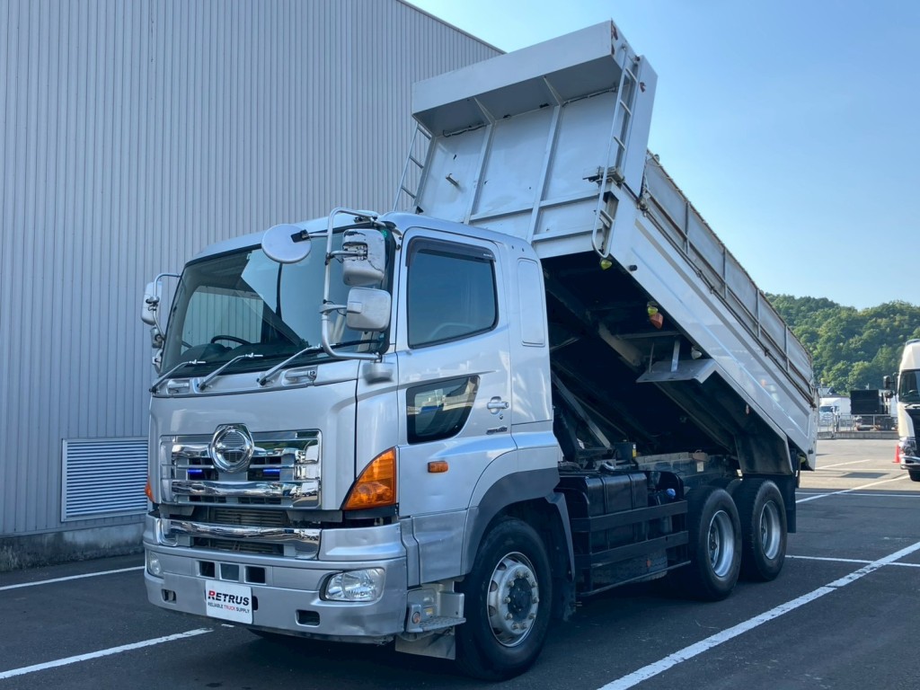 フロント周り、メッキパーツで飾っています。|日野 プロフィア QKG-FS1EKDAの写真1