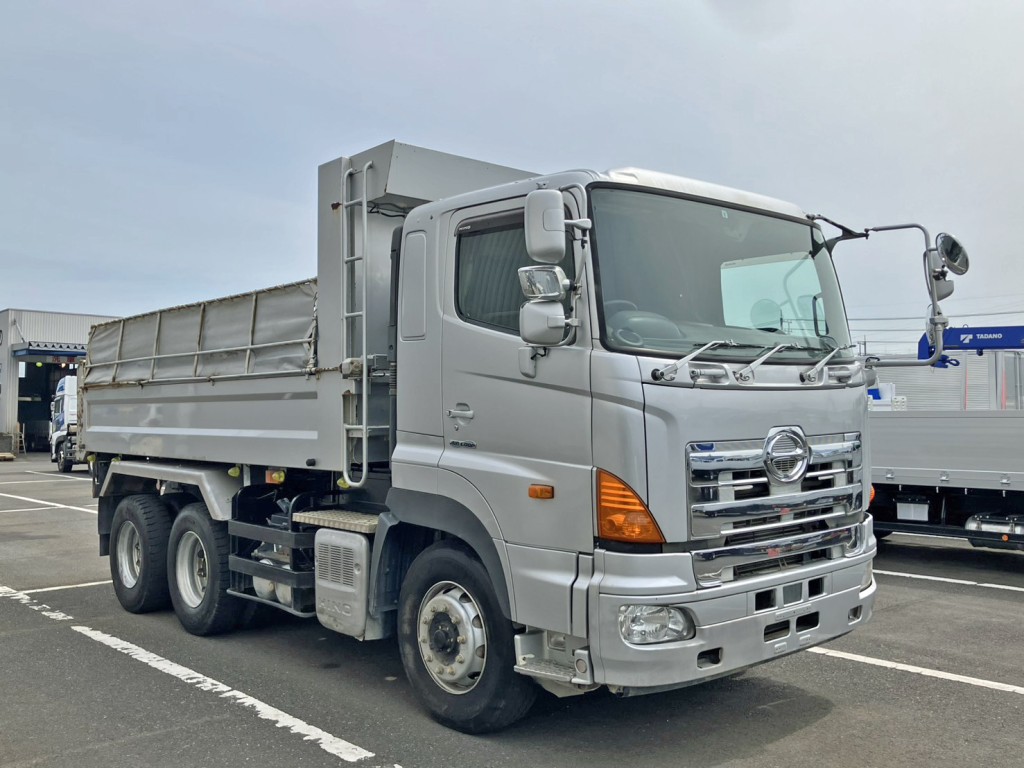 日野 プロフィア QKG-FS1EKDAの写真2