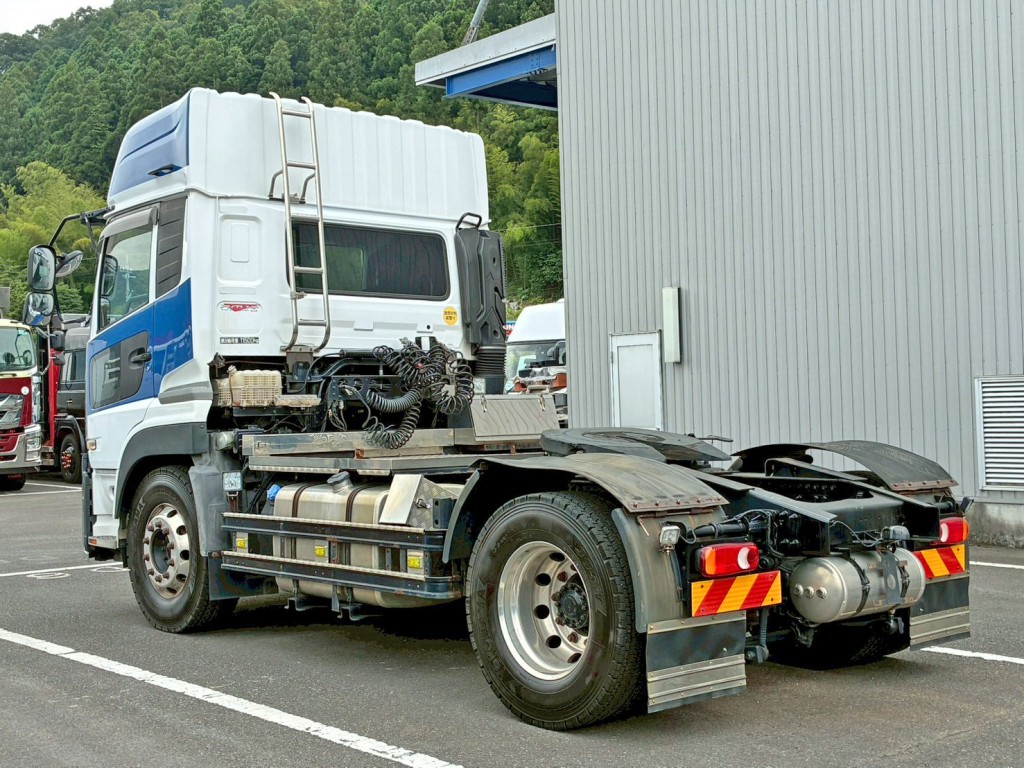 UDトラックス  2PG-GK5AADの写真3