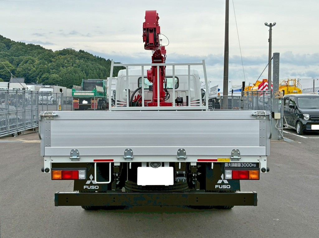 リヤ周りの状態です。|三菱 キャンター 2RG-FEB80(2WD)の写真10
