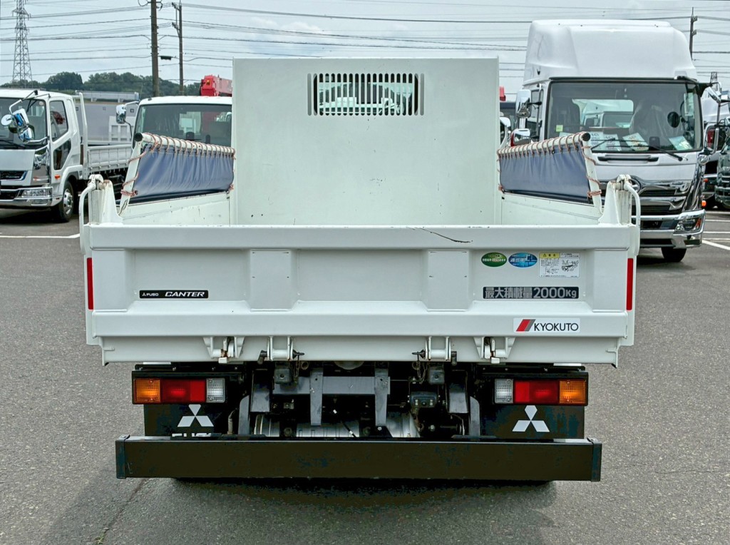リヤ周りの状態です。|三菱 キャンター 2RG-FBA30(2WD)の写真14
