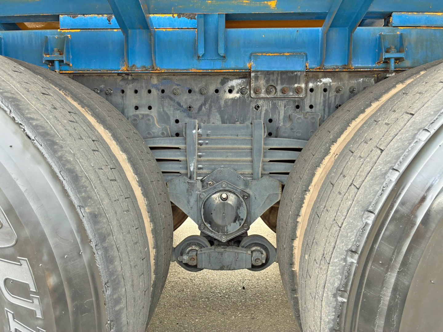 リーフサスです。|日野 プロフィア 2DG-FS1AJAの写真5