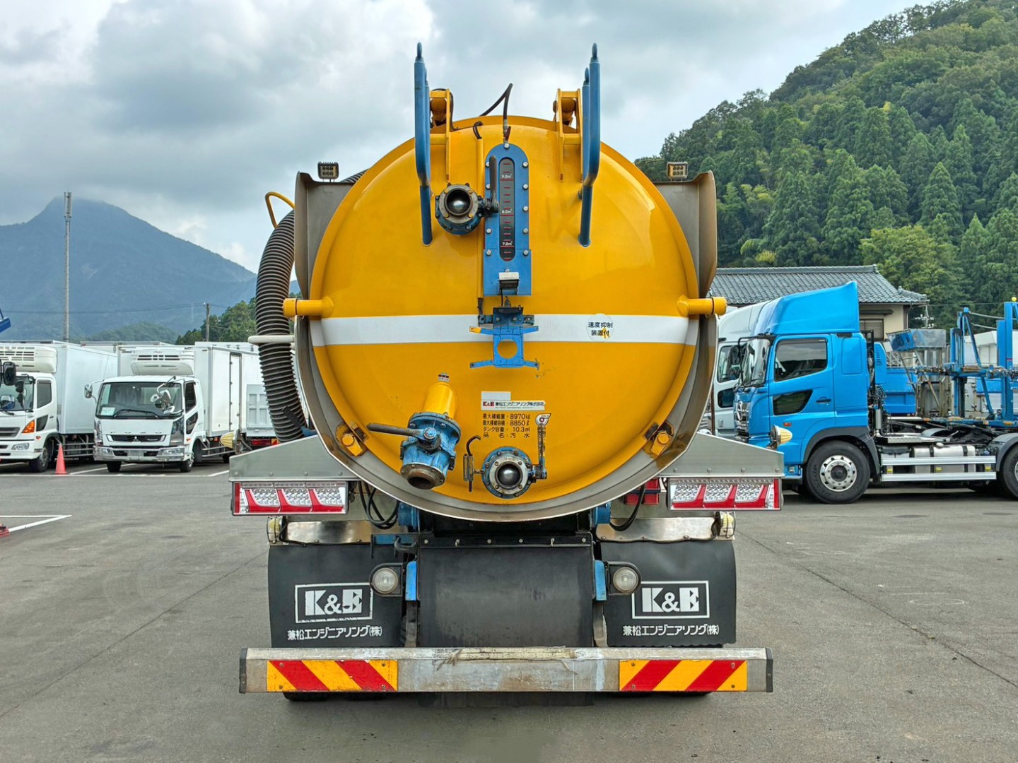 積載物は汚水です。|日野 プロフィア 2DG-FS1AJAの写真13
