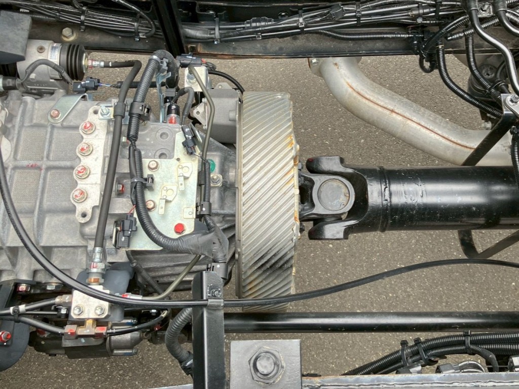 電磁式リターダー付きです。|日野 プロフィア 2DG-FS1AHEの写真20