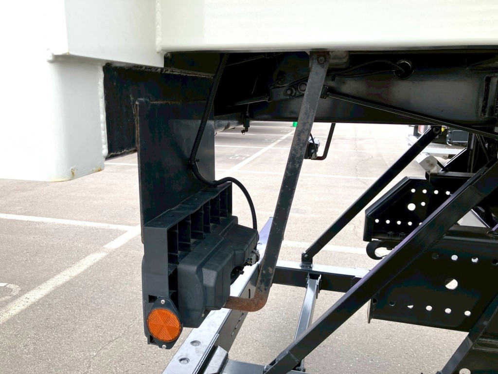 置きサビがあります。|日野 プロフィア 2DG-FS1AHEの写真32