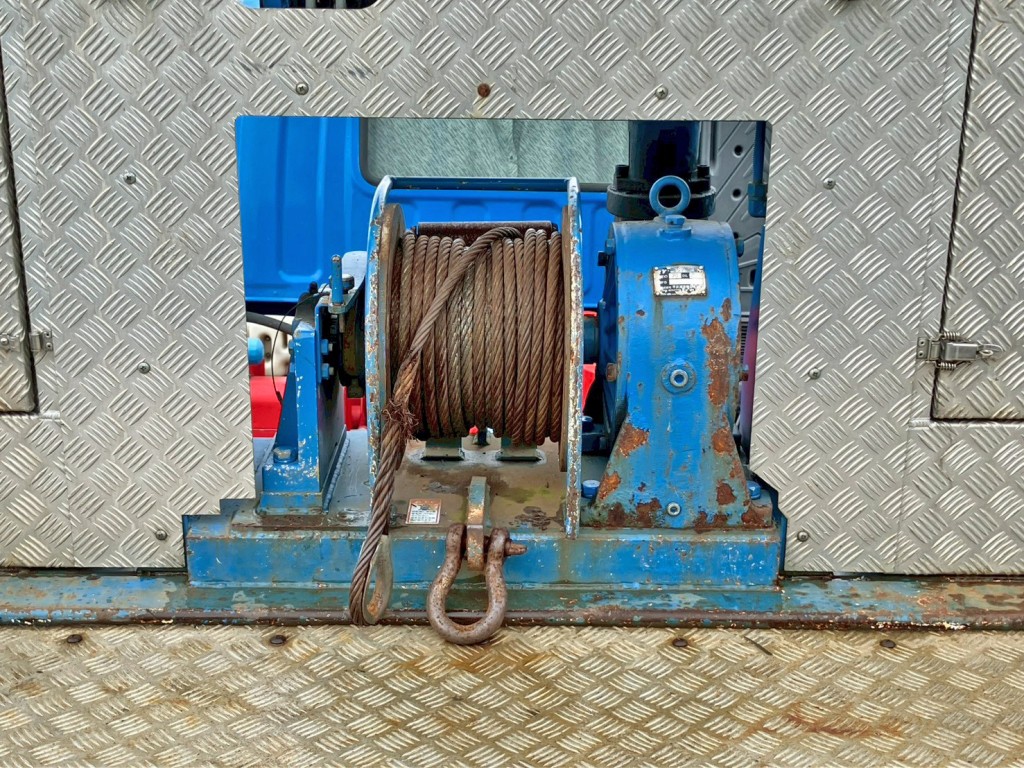 ウインチです。|いすゞ ギガ LKG-CYJ77Aの写真20
