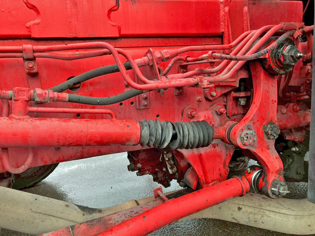 ステアリングブースターに破れがあります。|いすゞ ギガ LKG-CYJ77Aの写真28