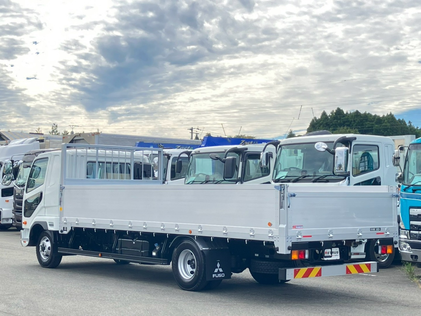 三菱 ファイター 2KG-FK65F(2WD)の写真3