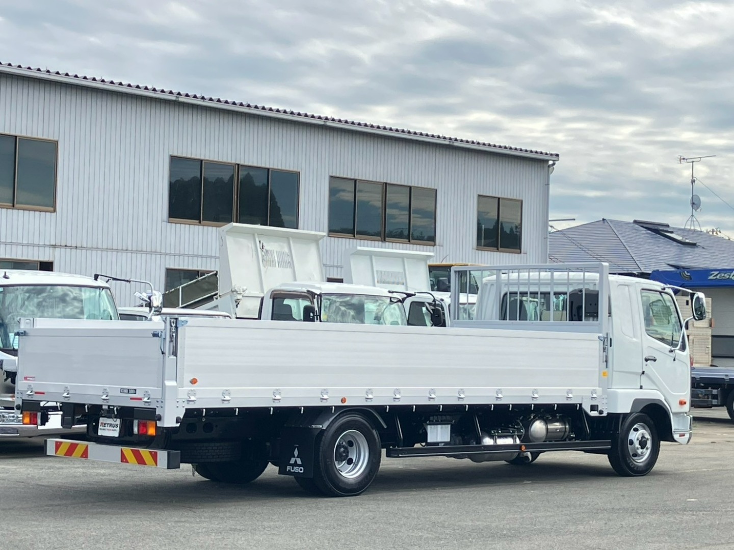三菱 ファイター 2KG-FK65F(2WD)の写真4