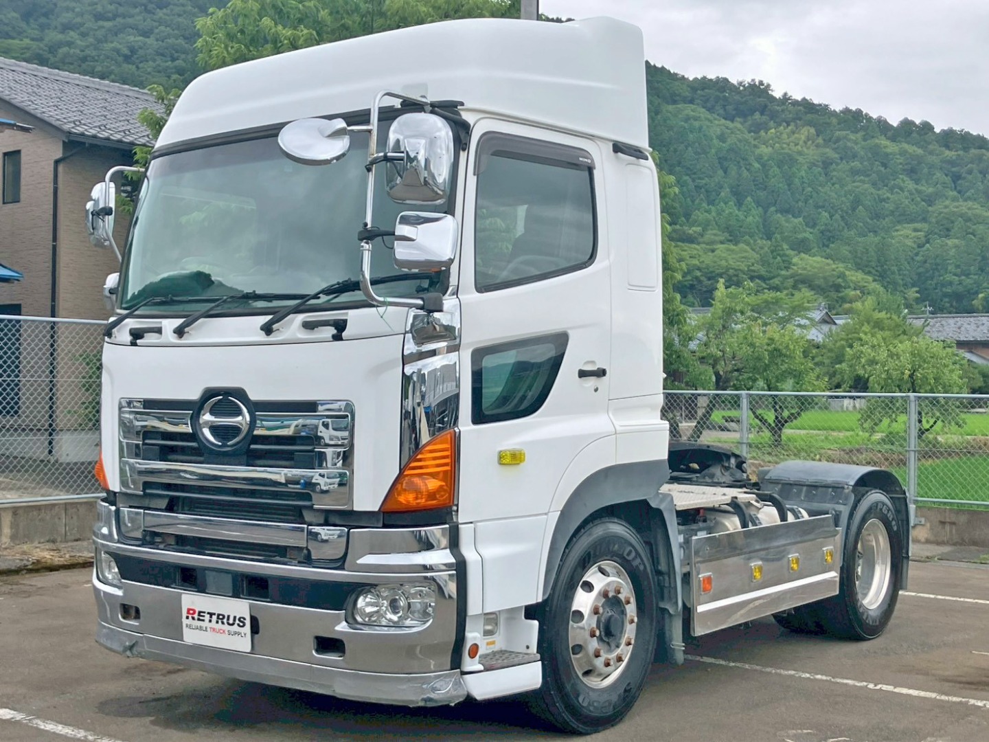 フロント周り、メッキパーツで飾っています。|日野 プロフィア QPG-SH1EDDGの写真1
