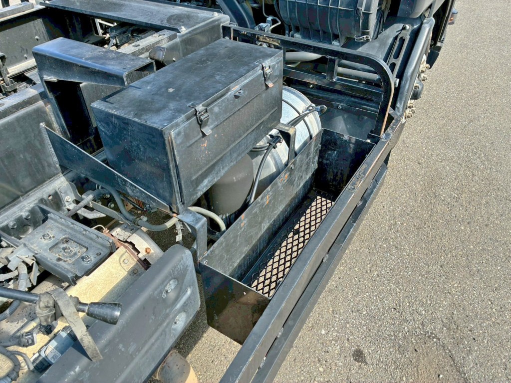いすゞ フォワード 2RG-FTR90U2の写真20