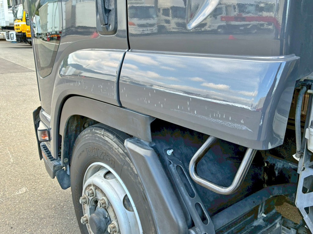 いすゞ フォワード 2RG-FTR90U2の写真36