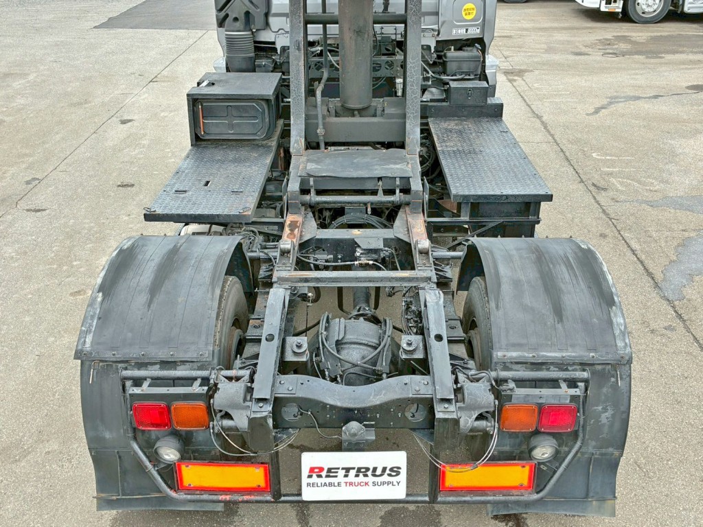 カプラを上げた状態です。|ニッサンディーゼル クオン ADG-GK4XLEの写真15