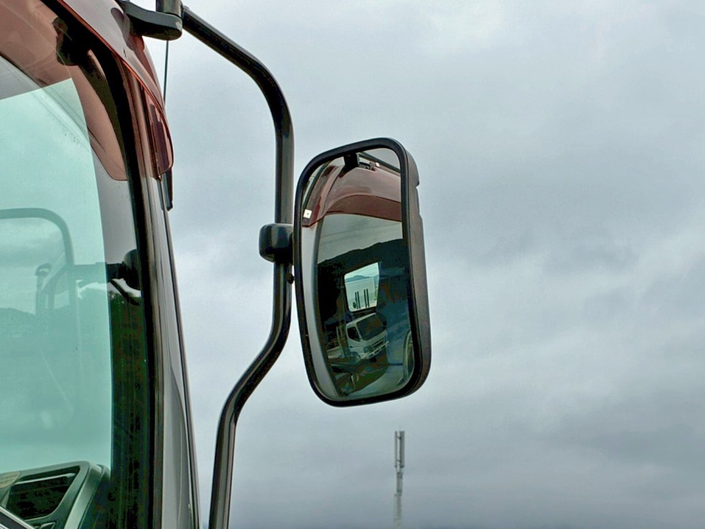運転席側ミラーヒーター作動不良です。|ニッサンディーゼル クオン ADG-GK4XLEの写真36