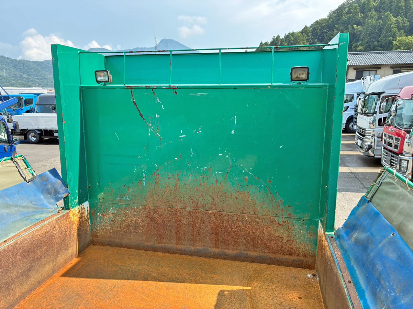 プロテクターにキズ・サビがあります。|日野 プロフィア QKG-FS1EKAAの写真13