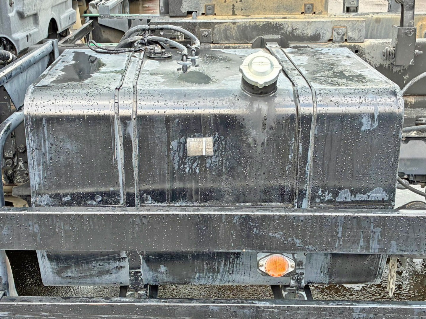 燃料タンクは290Lです。|いすゞ ギガ QPG-CXZ77BTの写真35