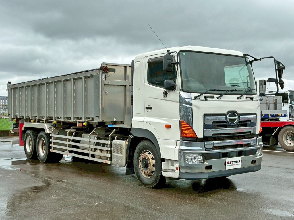 日野 プロフィア QPG-FS1EWEAの写真2