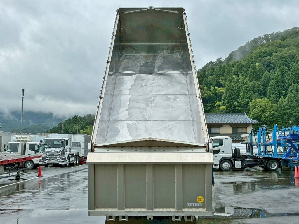 コボレーンを開いた状態です。|日野 プロフィア QPG-FS1EWEAの写真12