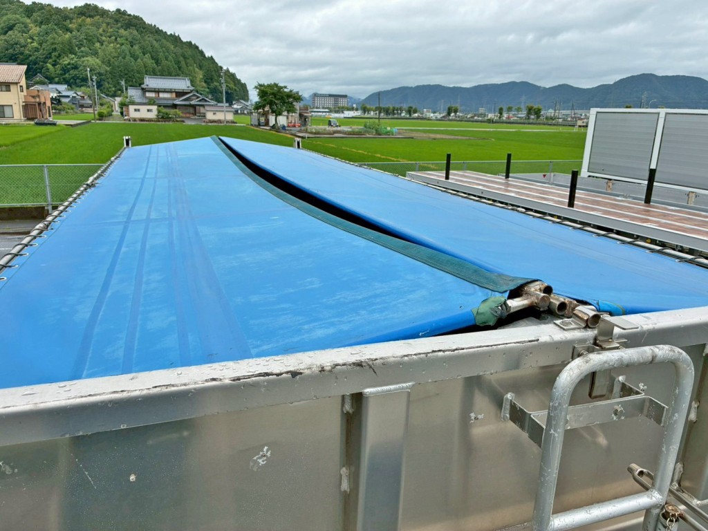 運転席側コボレーン骨組みに歪みがあります。|日野 プロフィア QPG-FS1EWEAの写真17