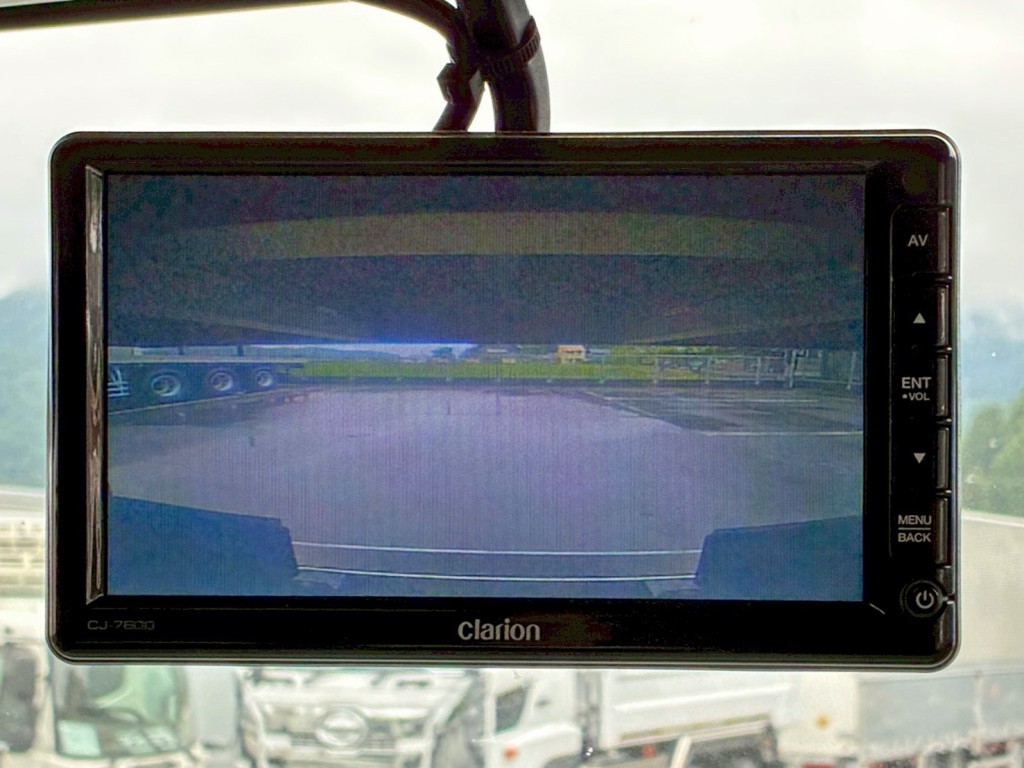 液晶バックモニター付きです。|日野 プロフィア QPG-FS1EWEAの写真41