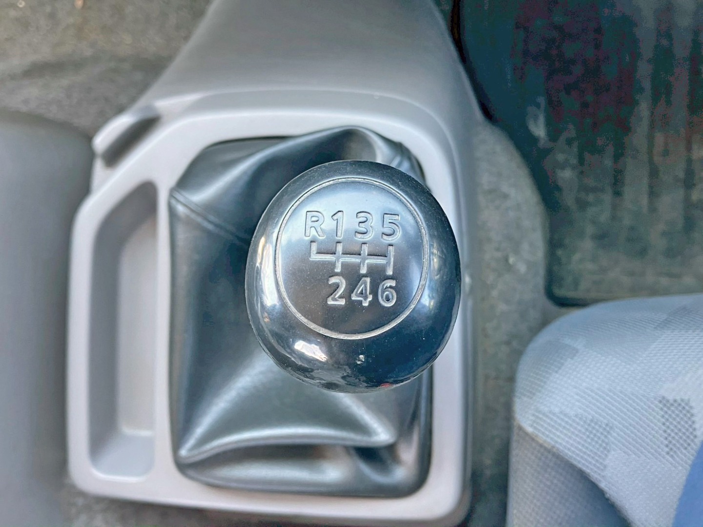 UDトラックス コンドル TKG-MK38L(2WD)の写真10