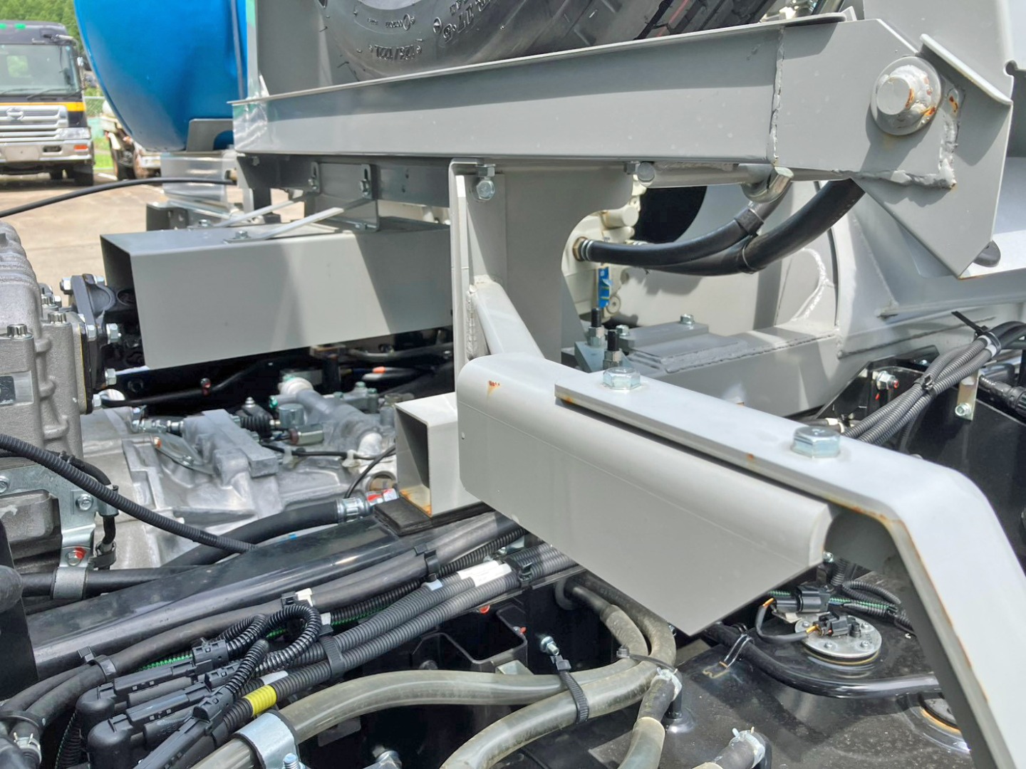 助手席側ステーにキズがあります。|三菱 ファイター 2KG-FK72F(2WD)の写真26
