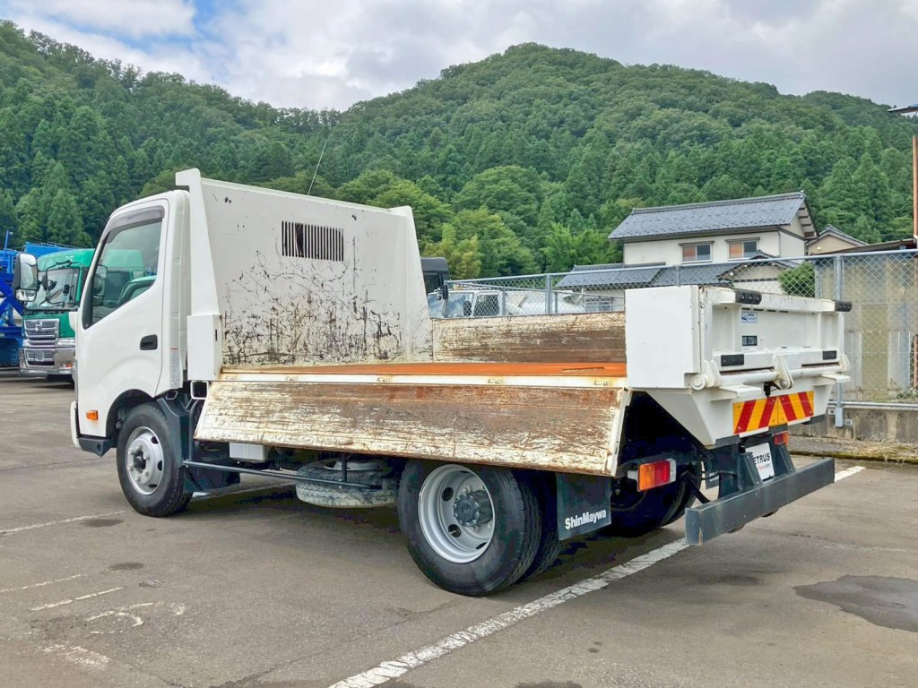 助手席側あおりを開いた状態です。|日野 デュトロ 2KG-XZU700X(2WD)の写真4