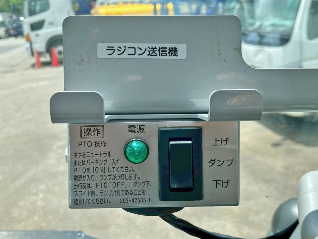 日野 デュトロ 2KG-XZU700X(2WD)の写真29