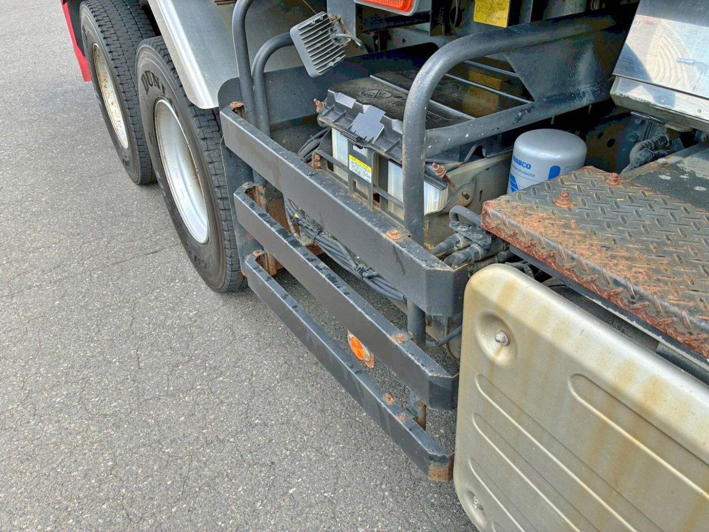 運転席側サイドバンパーに少々曲がりがあります。|いすゞ ギガ 2PG-CXZ77CTの写真20