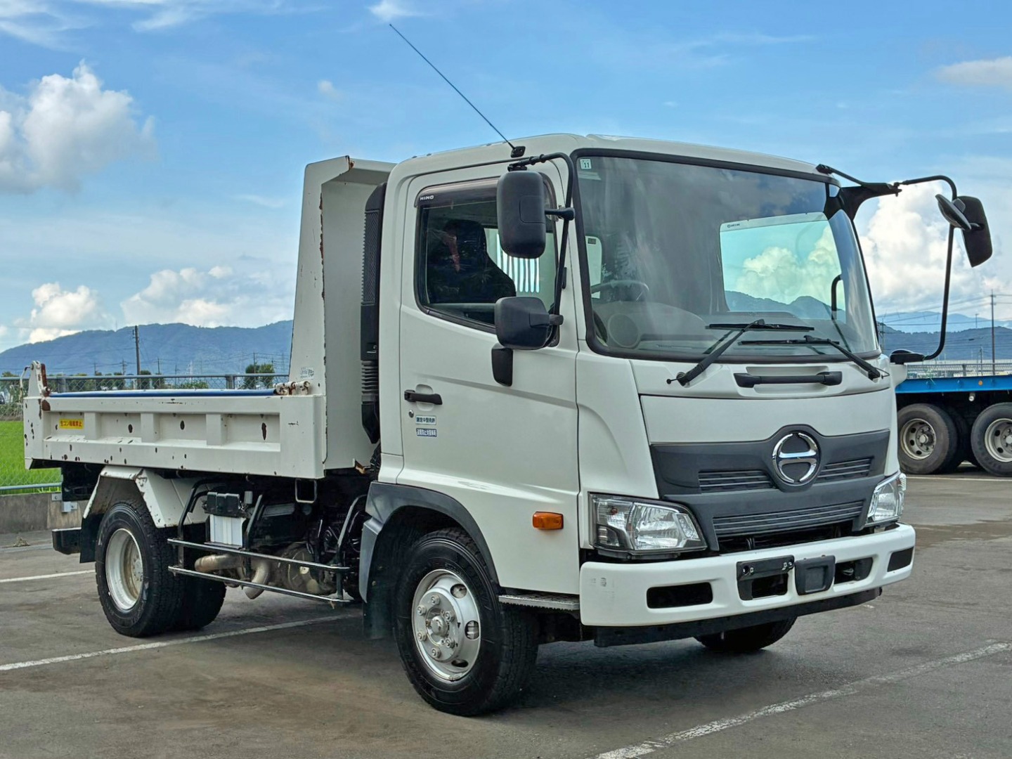 日野 レンジャー 2KG-FC2ABA(2WD)の写真2