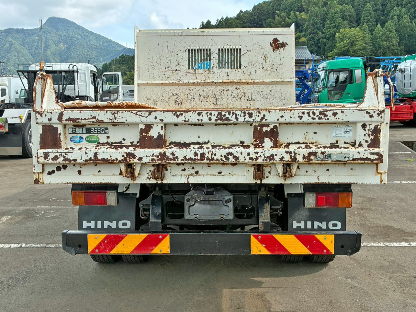 リヤ周りの状態です。(ゲート全体にキズ・サビがあります)|日野 レンジャー 2KG-FC2ABA(2WD)の写真20
