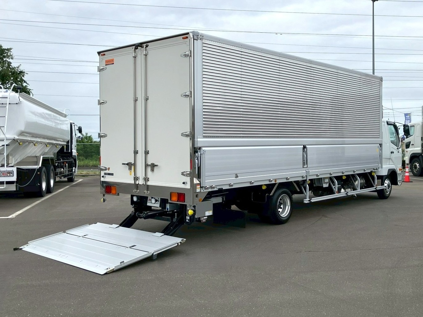 三菱 ファイター 2KG-FK65F(2WD)の写真4