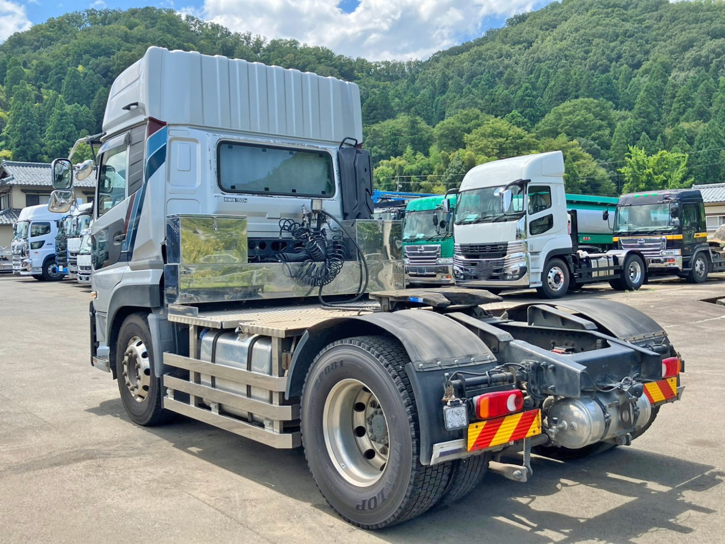 UDトラックス クオン 2PG-GK5AABの写真3