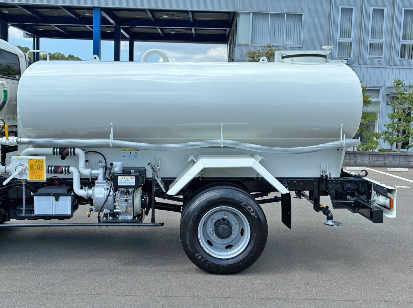 タンクの外観状態です。(助手席側)|日野 デュトロ 2KG-XZU700M(2WD)の写真10