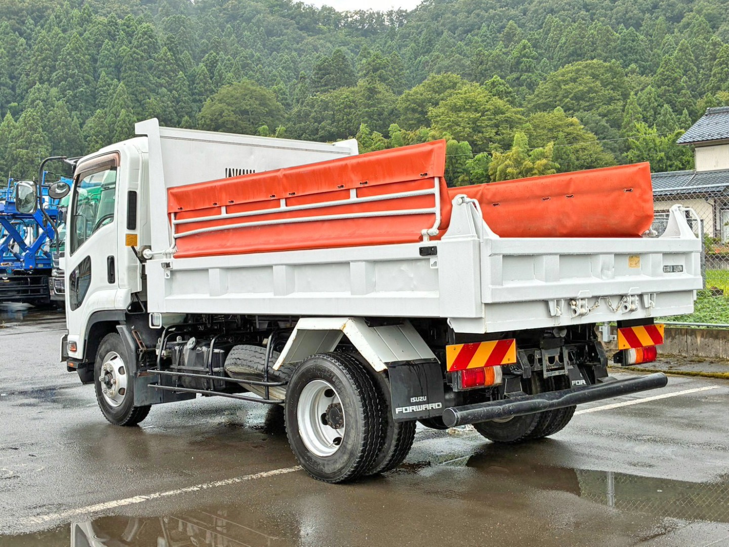 いすゞ フォワード TKG-FRR90S1(2WD)の写真3